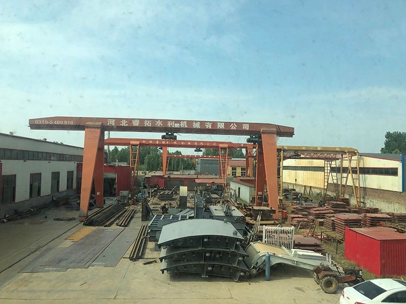 董事长外地考察